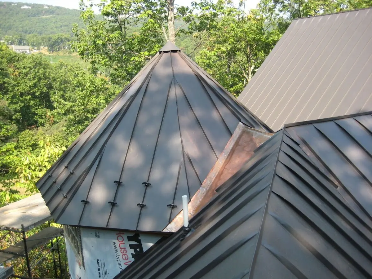 Professional Roof Tarp Installation by Craftsman Roofing in Mons